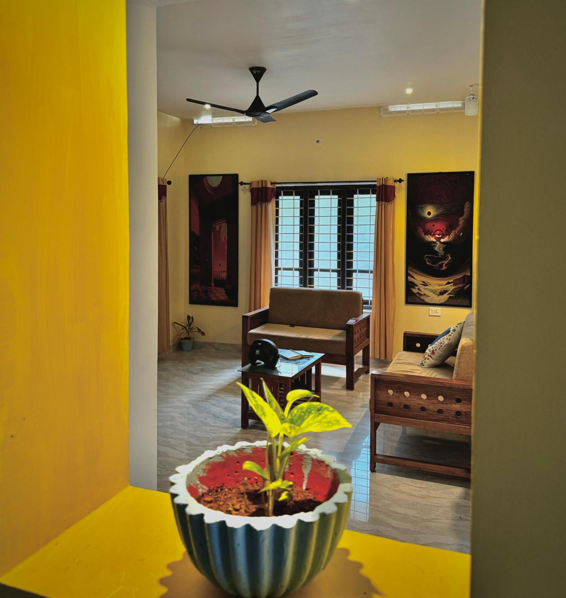 The Yellow Submarine Varkala Buitenkant foto